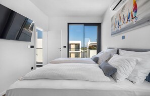 4 bedrooms, travel crib, free WiFi, bed sheets - ME Paradise Villa Lavender (Tribunj)