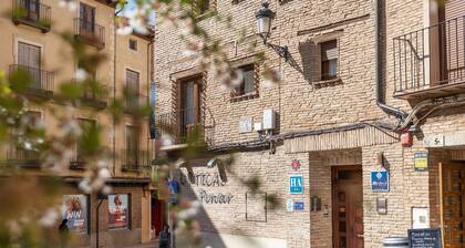Apartment 'Amira' with Wi-Fi and Air Conditioning