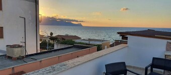 Apartamento 'Vista Mare Alcamo' con vistas al mar, Wi-Fi y aire acondicionado