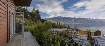 A Remarkable View Apt - Panoramic Views BBQ