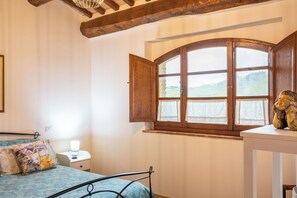 1 bedroom, free WiFi, bed sheets - Apartment 'Tuber' with Shared Pool, Wi-Fi and Air Conditioning (Montalcino)
