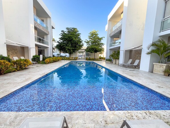 Pool - Charming 2bedroom condo by the Beach (Punta Cana)