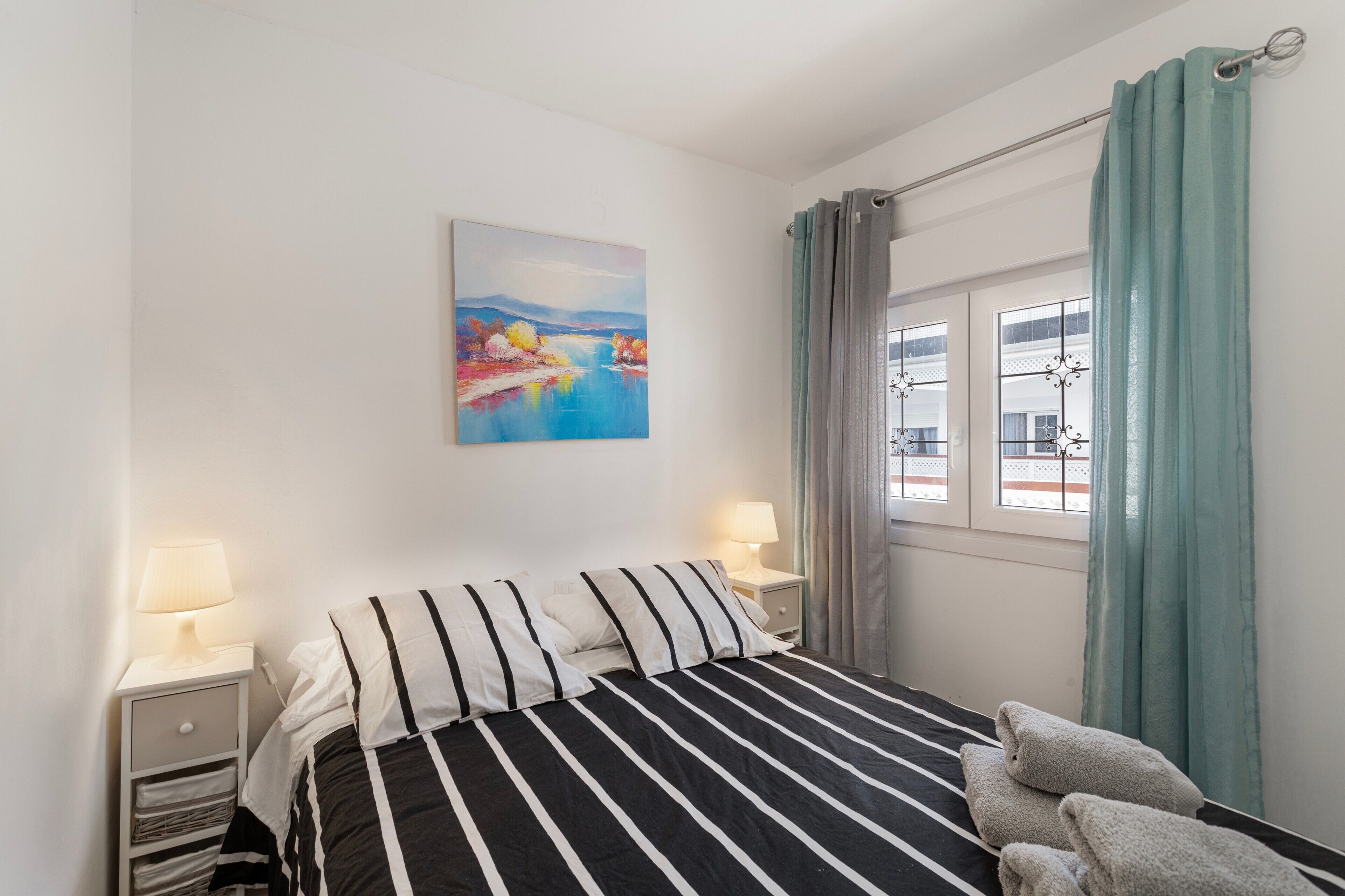 1 chambre, fer et planche à repasser, Wi-Fi gratuit, draps fournis