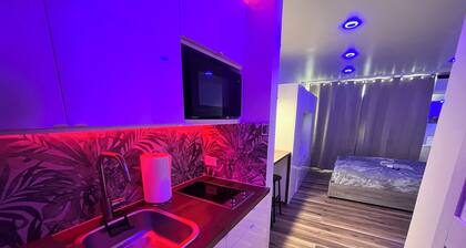 The best area at Isla Verde. 5 minutes to the airport and 1 minute to the beach.