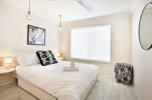 3 soverom, strykejern/-brett, wi-fi og sengetøy