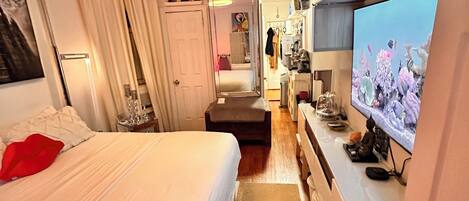 1 bedroom, iron/ironing board, WiFi, bed sheets