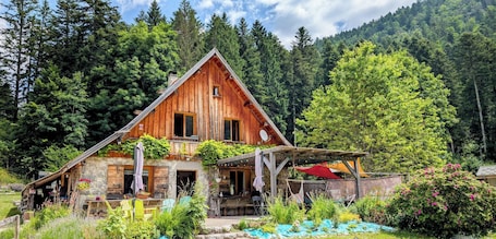 Exterior. Cottage in a Traditional Mountain Chalet in the Heart of Chartreuse