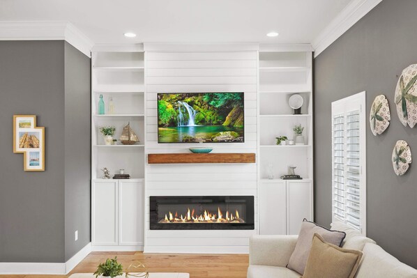 TV, fireplace, offices