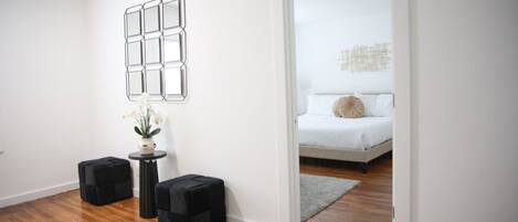 2 chambres, fer et planche à repasser, Wi-Fi, draps fournis