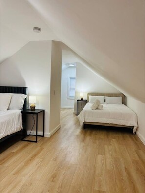 2 makuuhuonetta, silitysrauta/-lauta, Wi-Fi, vuodevaatteet