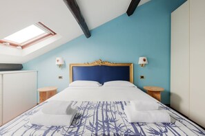 2 bedrooms, iron/ironing board, WiFi, bed sheets - GuestHost - Corvetto M3 - Spacious Apartment on 2 levels! (Milano)