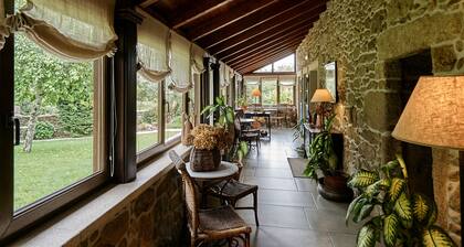 Bed and Breakfast 'Cormorán' with Private Garden and Wi-Fi