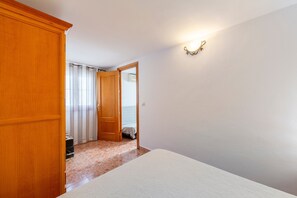 1 dormitorio y ropa de cama