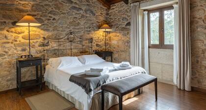 Bed and Breakfast 'Alcatraz' with Private Garden and Wi-Fi