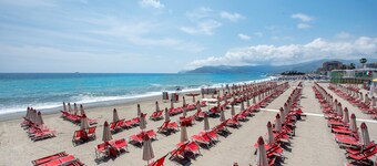 Apartment 'Romantica E Accogliente' with Private Terrace, Balcony and Wi-Fi