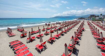 Apartment 'Romantica E Accogliente' with Private Terrace, Balcony and Wi-Fi