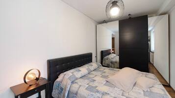 1 Schlafzimmer, BĂŒgeleisen/BĂŒgelbrett, kostenloses WLAN, BettwĂ€sche