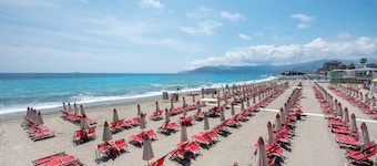 Apartment 'Romantica E Accogliente' with Private Terrace, Balcony and Wi-Fi
