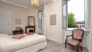 2 makuuhuonetta, silitysrauta/-lauta, ilmainen Wi-Fi, vuodevaatteet