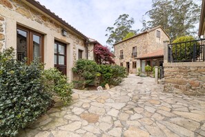 Exterior - Bed and Breakfast 'Arao' with Private Garden and Wi-Fi (Camariñas)