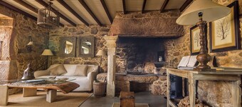 Bed and Breakfast 'Gaviota' with Private Garden and Wi-Fi