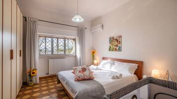 3 chambres, fer et planche Ă repasser, Wi-Fi gratuit, draps fournis