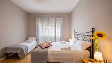 3 sovrum, strykjÀrn/strykbrÀda, gratis wi-fi och sÀngklÀder