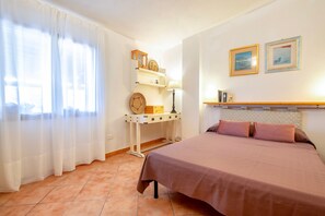 2 bedrooms, free WiFi, bed sheets