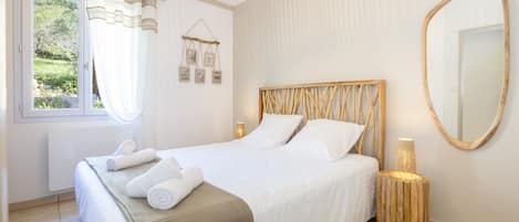 1 bedroom, free WiFi, bed sheets