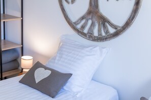 2 chambres, Wi-Fi gratuit, draps fournis