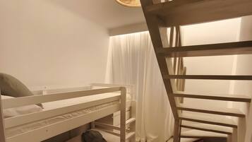 6 Schlafzimmer, Bügeleisen/Bügelbrett, kostenloses WLAN, Bettwäsche