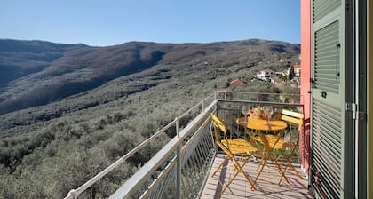 Ferme 'Il Nido Tra Gli Ulivi' avec vue sur la mer, Wi-Fi et climatisation