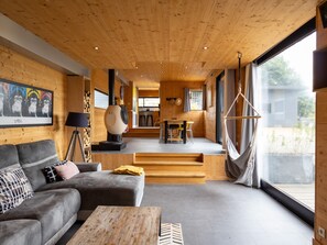 TV, fireplace, stereo - Spacious Holiday Home 'La Cafoutche X X L' with Private Terrace, Shared Garden & Wi-Fi (Gommenec'h)