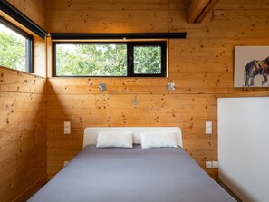 4 間睡房、熨斗/熨衫板、免費 Wi-Fi、床單