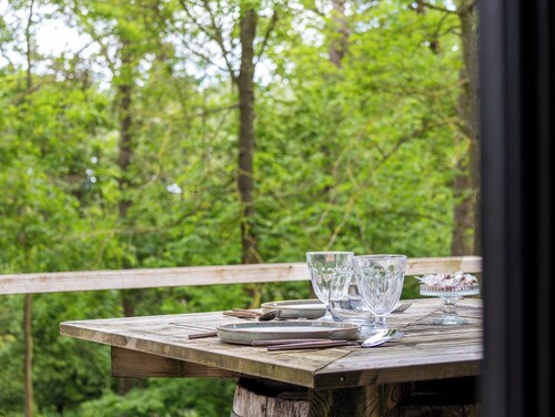 Chalet 'La Cafoutche De Minus Renovated' with Private Terrace, Shared Garden & Wi-Fi