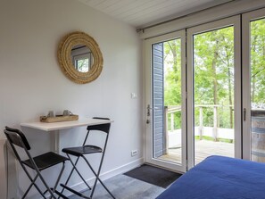 1 quarto, Wi-Fi de cortesia, roupa de cama