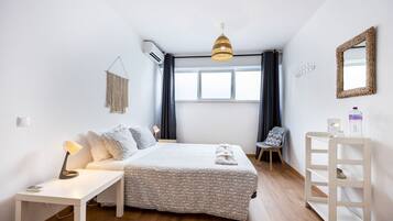 1 室のベッドルーム、WiFi (無料)、ベッドシーツ