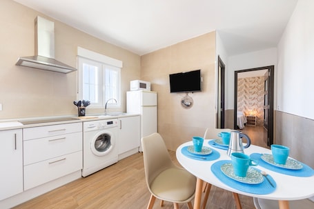 Fridge, microwave, stovetop, coffee/tea maker. Holiday Home 'Nido' with Private Terrace and Air Conditioning