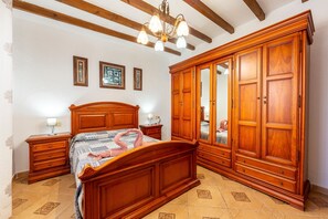 4 habitaciones y ropa de cama 