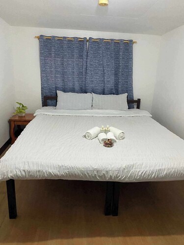 Your cozy getaway awaits in Quezon City at this gorgeous house.With 1 double bed