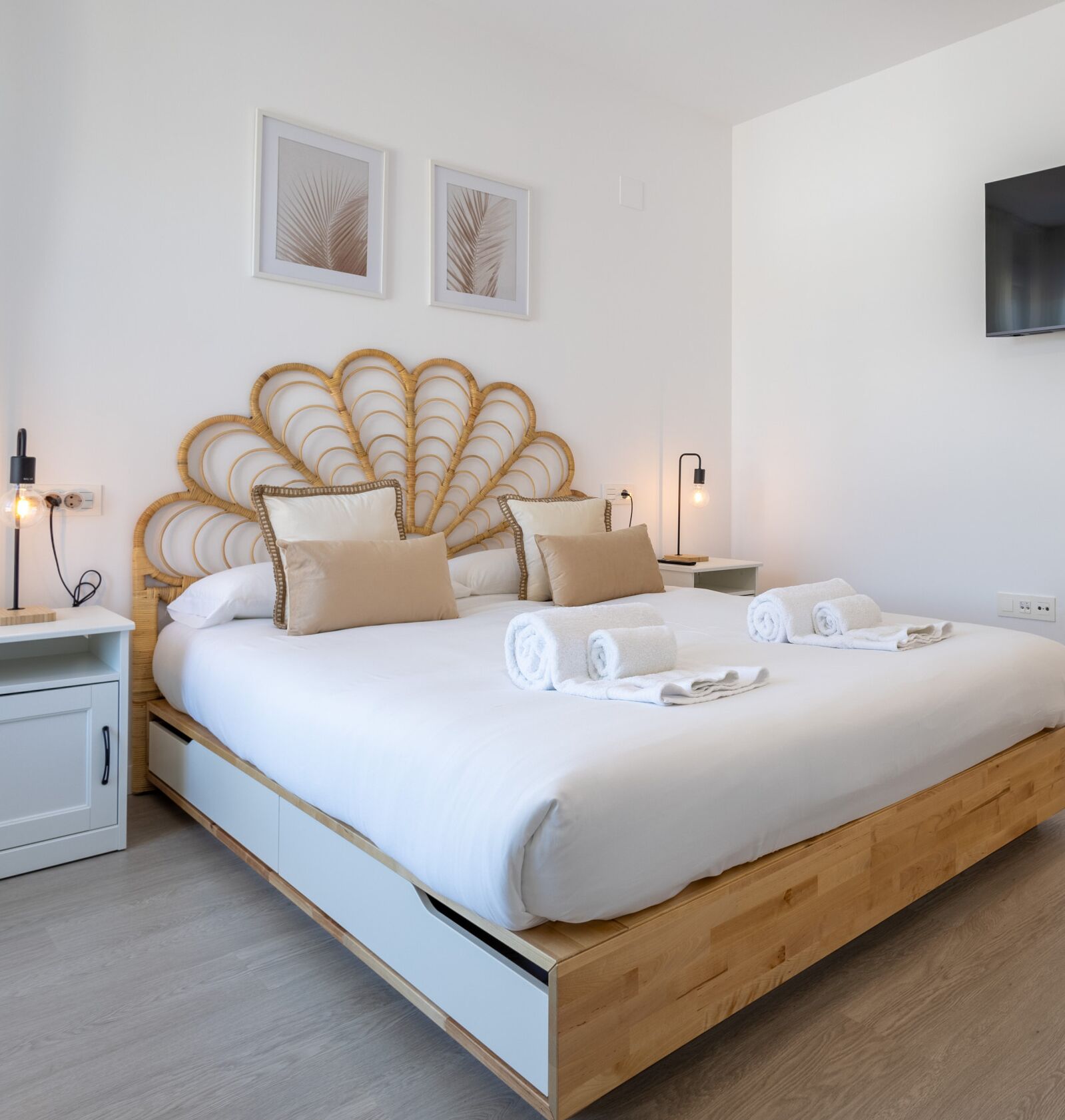 3 chambres, fer et planche à repasser, lit parapluie, Wi-Fi gratuit