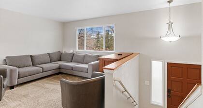 All New Sleeps 6/Old Town Arvada
