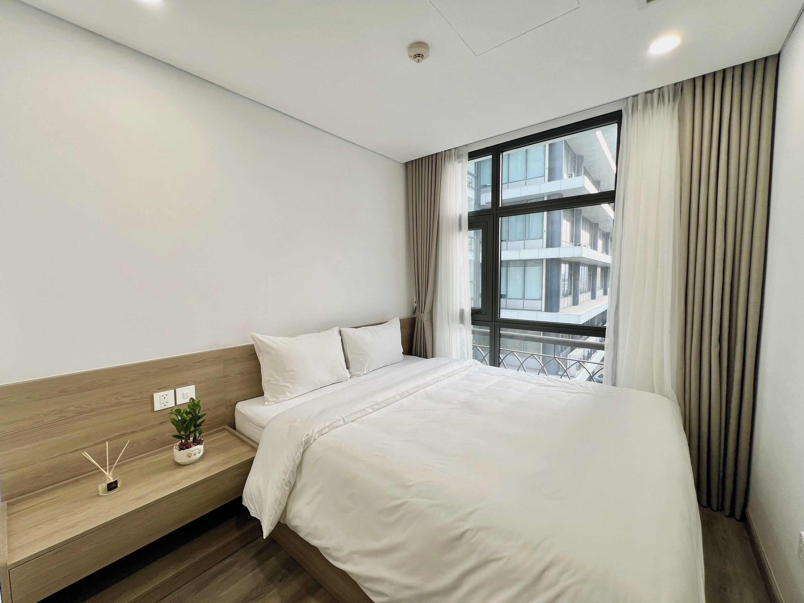 Family Apartment | In-room safe, laptop workspace, soundproofing, free WiFi