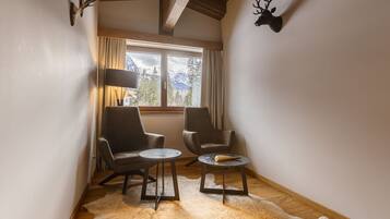 Chalet | Interior