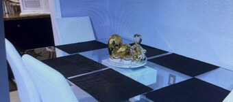 Cozy studio with AC and WiFi in lovely Mulberry