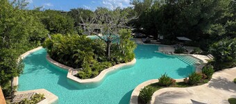 **Luxury Three Bedroom Villa with Pool, Mayakoba, Mexico**
