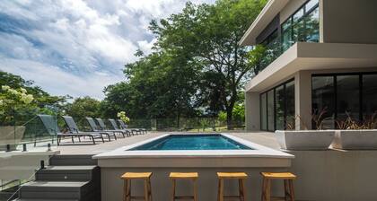 Casa Giving Tree: Immaculate 5-Bedroom Villa in Exclusive Beachfront Community