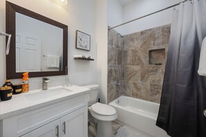 Hair dryer, towels, soap, toilet paper - Twilight Haven (Houston)
