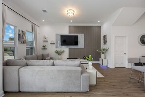 Smart TV - Twilight Haven (Houston)