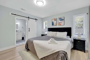 4 habitaciones, tabla de planchar con plancha y wifi gratis 